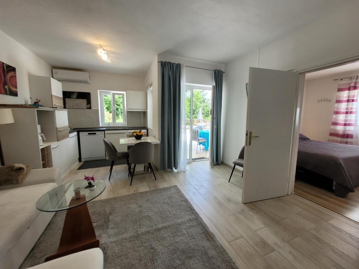 Ferienwohnung Mit Pool Kroatien Mit Meerblick Und Pool 洛夫兰 外观 照片