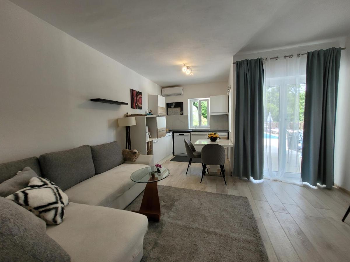 Ferienwohnung Mit Pool Kroatien Mit Meerblick Und Pool 洛夫兰 外观 照片